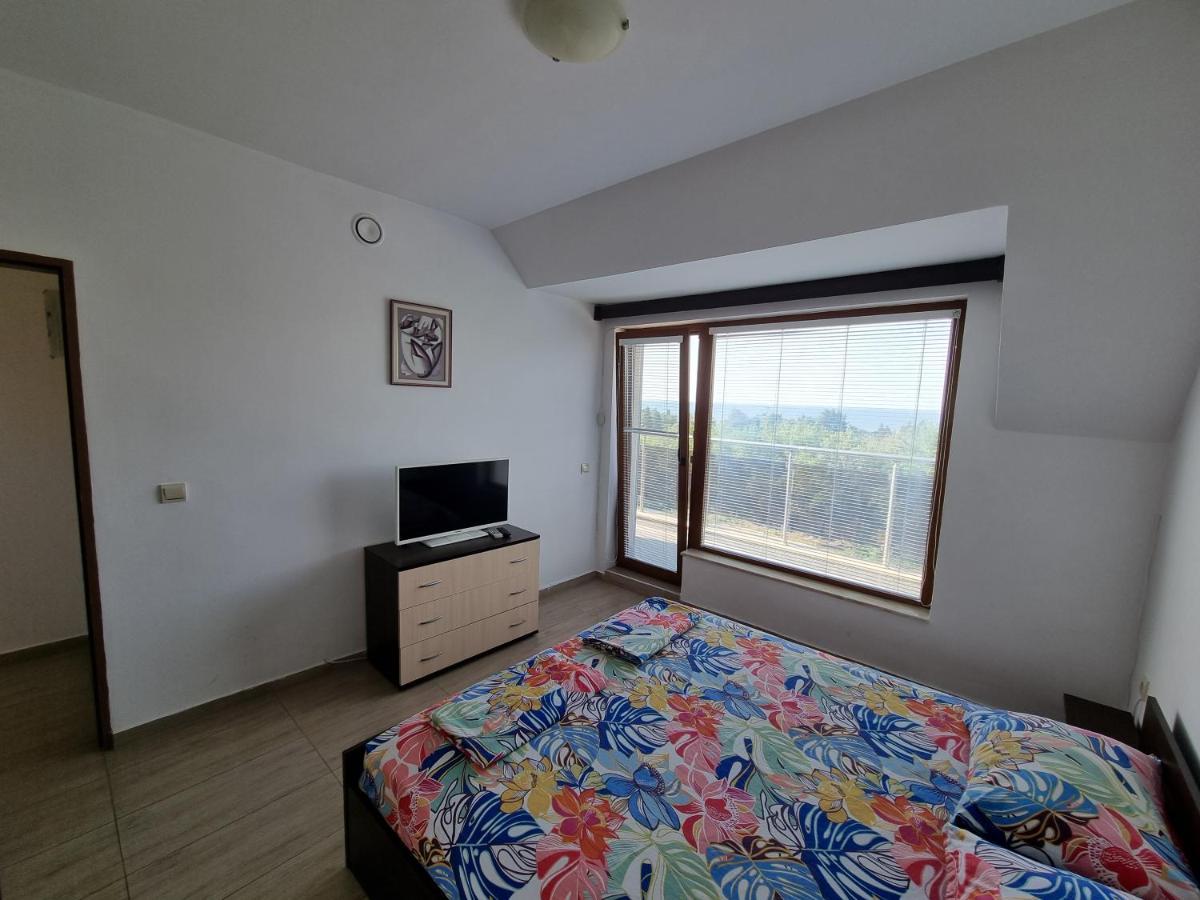 Fantasy Apartments Saint Constantine And Helena Resort セインツ・コンスタンティン＆ヘレナ エクステリア 写真